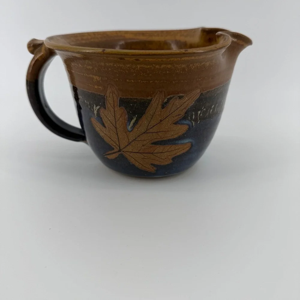 Handmade Pottery Pitcher Maple Leaf Design 2006‎ Alcwine Pottery
